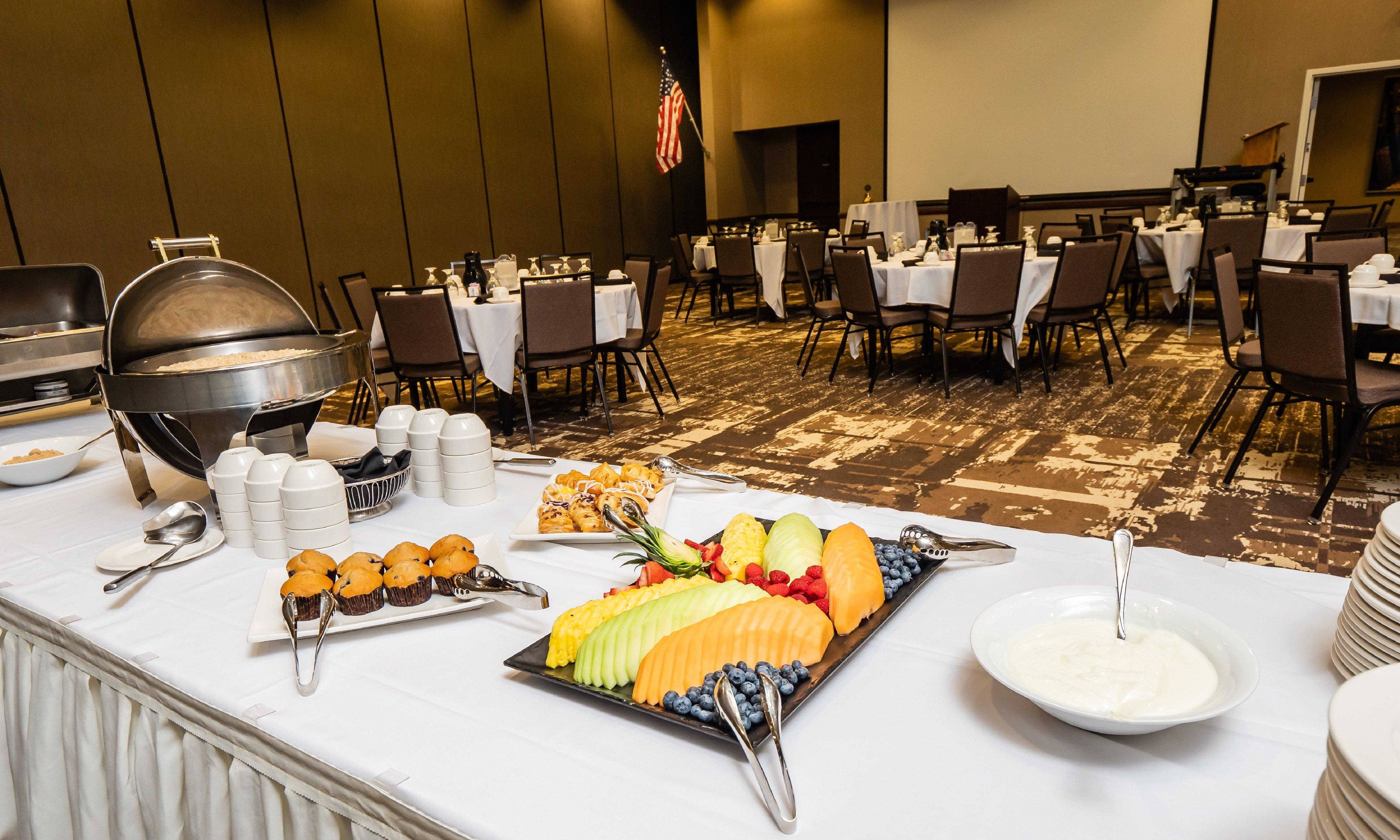 Holiday Inn Conference Center Marshfield, An Ihg Hotel Extérieur photo